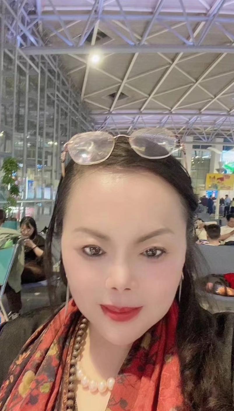 梅丽琼
